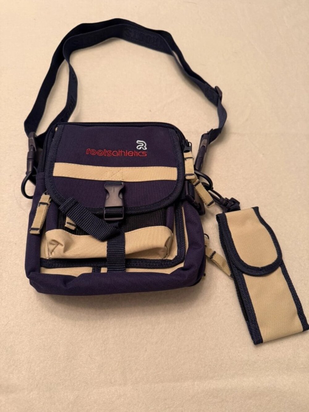 Share Vintage Roots Athletics Crossbody Utility Bag Navy Tan NWOT Y2K w/ Pouch